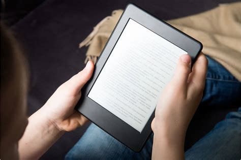 How Many Books Can a Kindle Paperwhite Hold? An Insight into Digital Reading's Capabilities